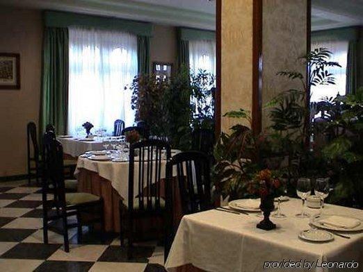 Hotel La Sierra Antequera Restaurace fotografie