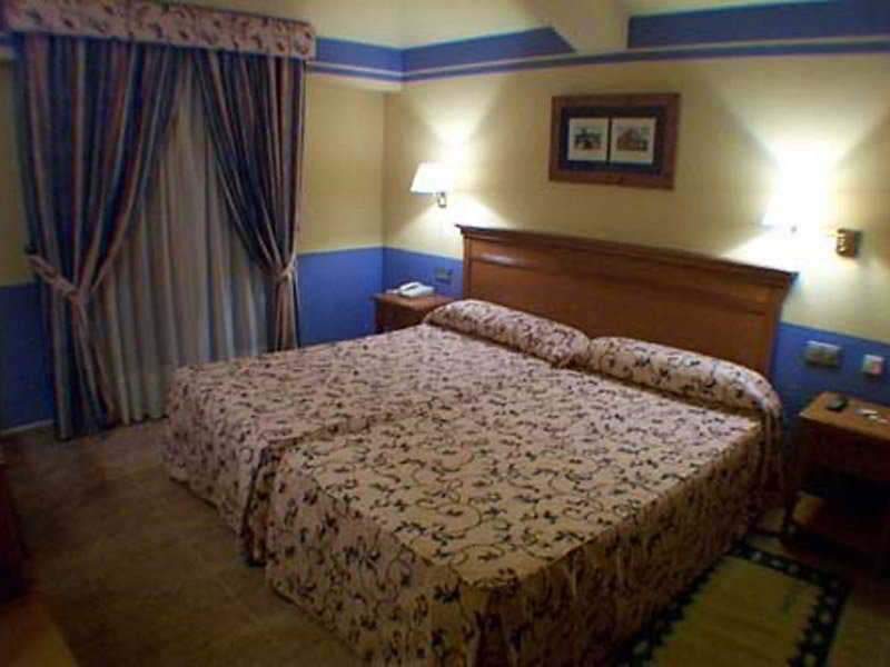 Hotel La Sierra Antequera Pokoj fotografie